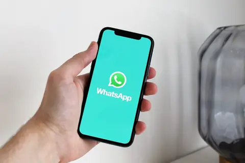 Atendimento automatizado via WhatsApp mantendo o toque humano